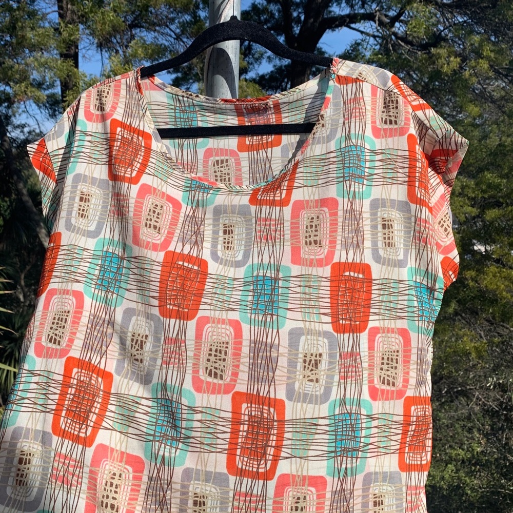 Multicolor top